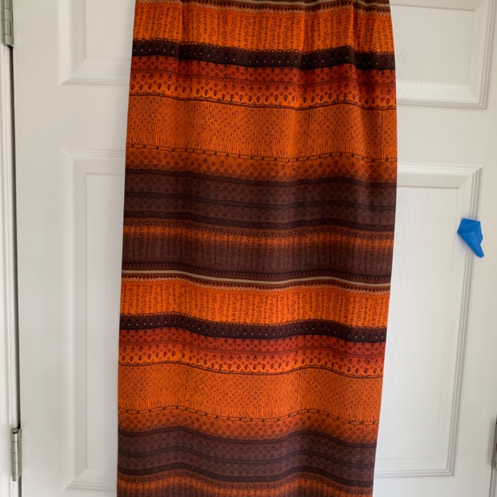 Skirt and Top - Picture 4 of 6